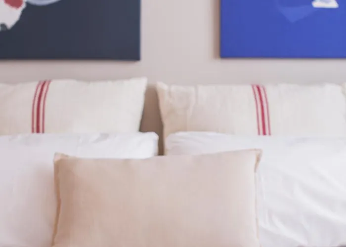 Martalia Aticos Deluxe Daire Ronda