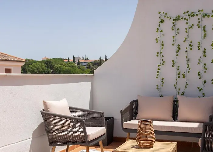 Daire Martalia Aticos Deluxe *