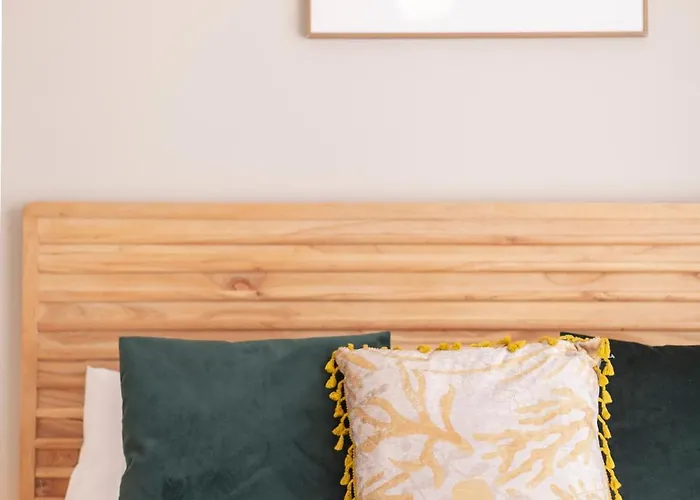 Daire Martalia Aticos Deluxe