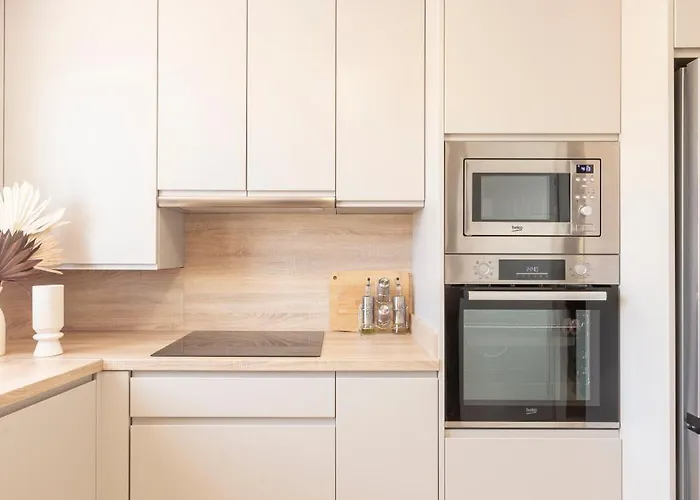 Daire Martalia Aticos Deluxe *