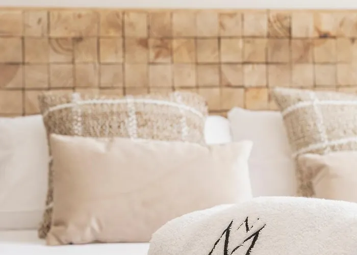 Martalia Aticos Deluxe