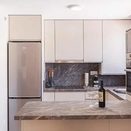 Martalia Aticos Deluxe Ronda